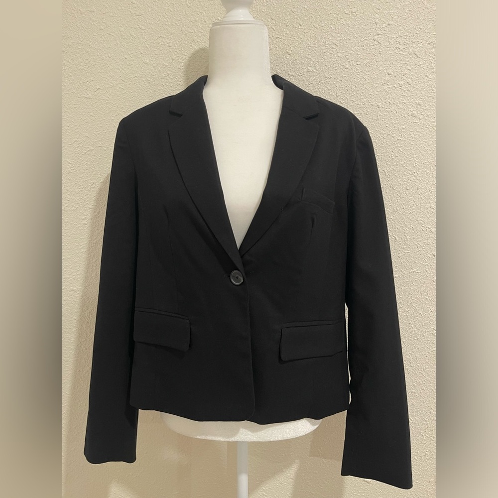 Women’s Black Blazer